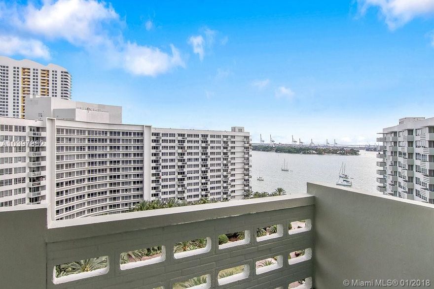 *6 WEEKS FREE & $80 PARKING IF MOVE IN BY 2/23/18*Welcome to Miami Beach's most exciting residential community, Flamingo South Beach. This 2 bedroom unit has spectacular courtyard & bay views. The interior features wood floors throughout, modern kitchen & baths w/Stainless Steal appliances & granite counter tops. Community amenities include, fitness center, 2 resort style bay front pools surrounded by cabanas, lounge chairs, tiki bar, BBQ area & beach volleyball Move-in: 1 month + $1,500 deposit.
Please note that the rental rates are subject to change depending on move-in date and lease term.