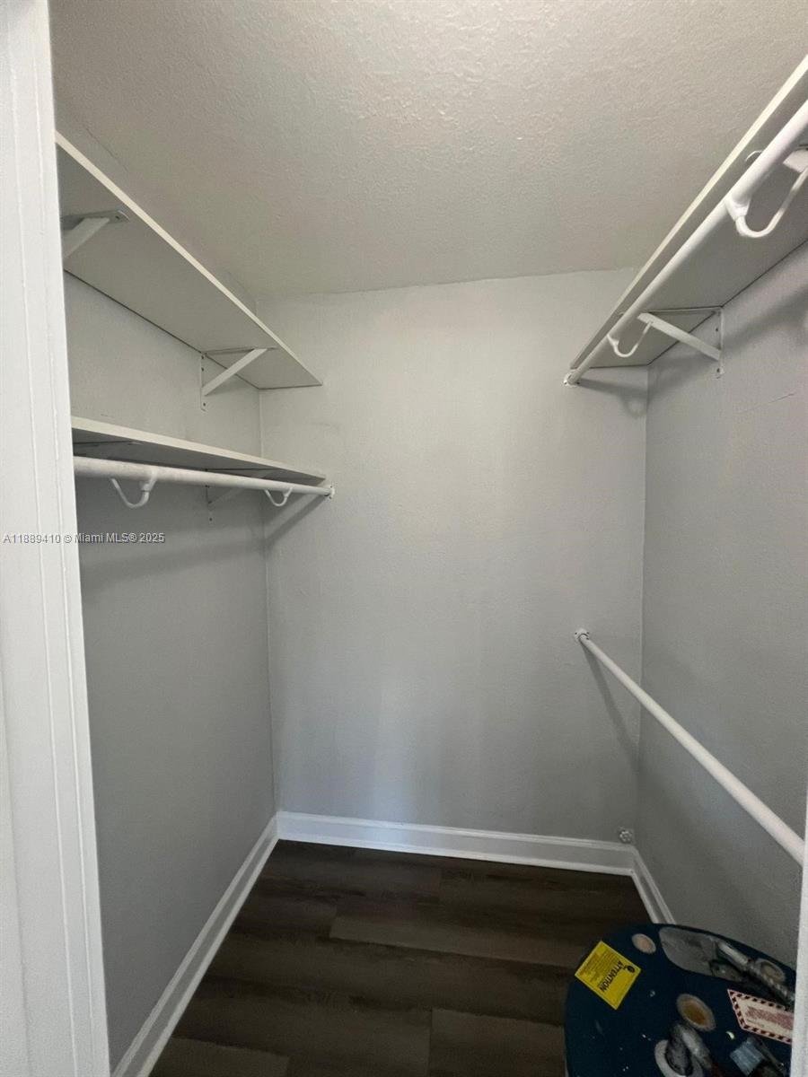 GULFSTREAM CONDO OF LAS O - Residential Lease
