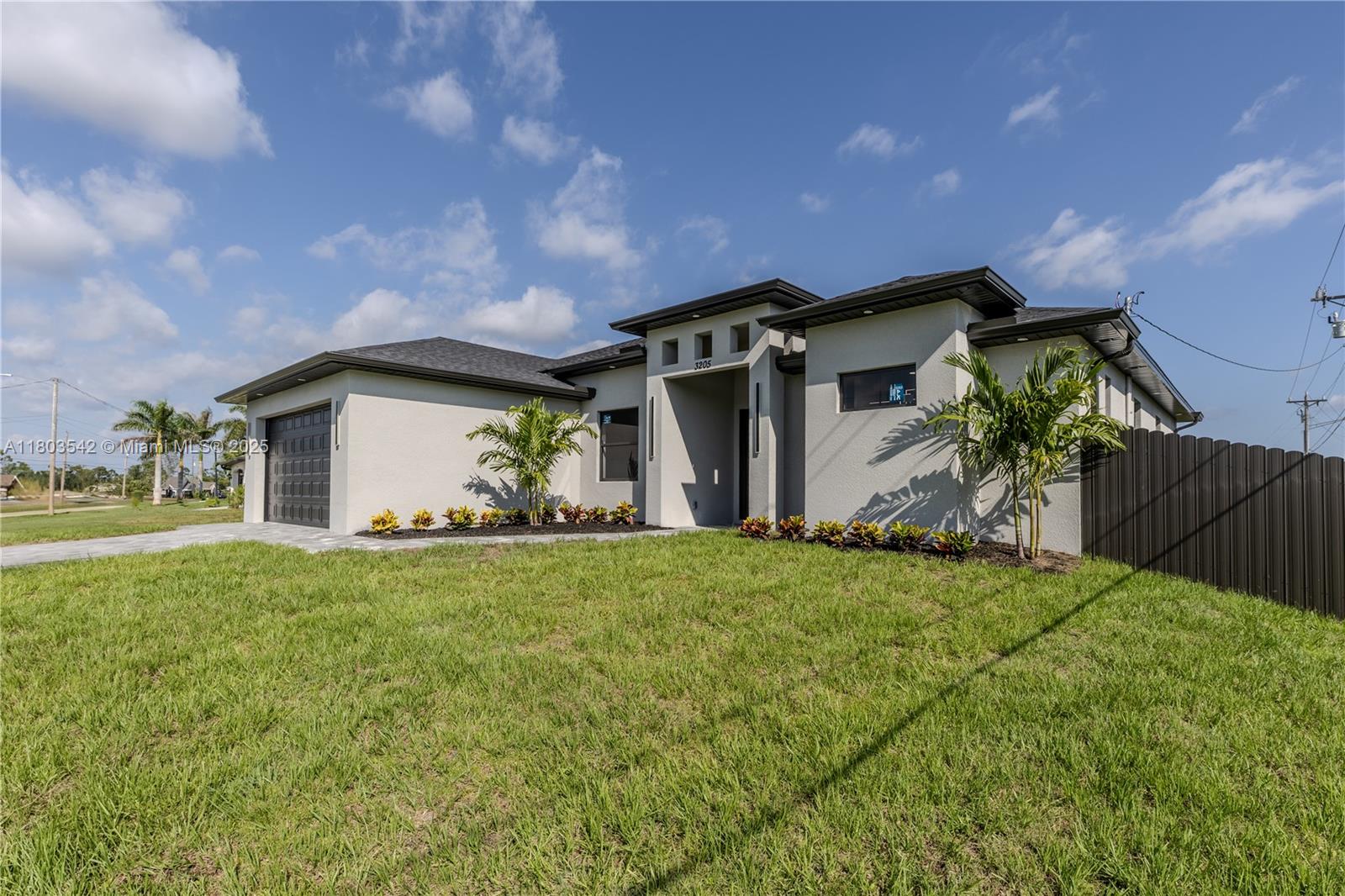 3205 Andalucia Boulevard, Cape Coral, Lee County, Florida - 3 Bedrooms  
2 Bathrooms - 