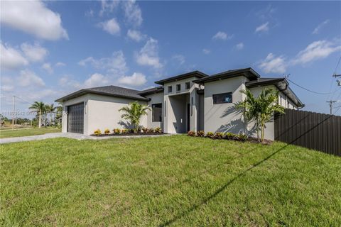 3205 Andalucia Boulevard Cape Coral FL 33909