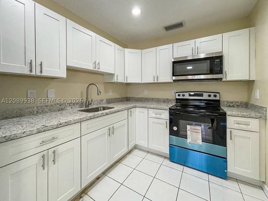 873 SW 10TH ST, FLORIDA CITY, FL 33034 - Image 7aadfb6d04b2706c99bc32f5dfc111d6/1113914482