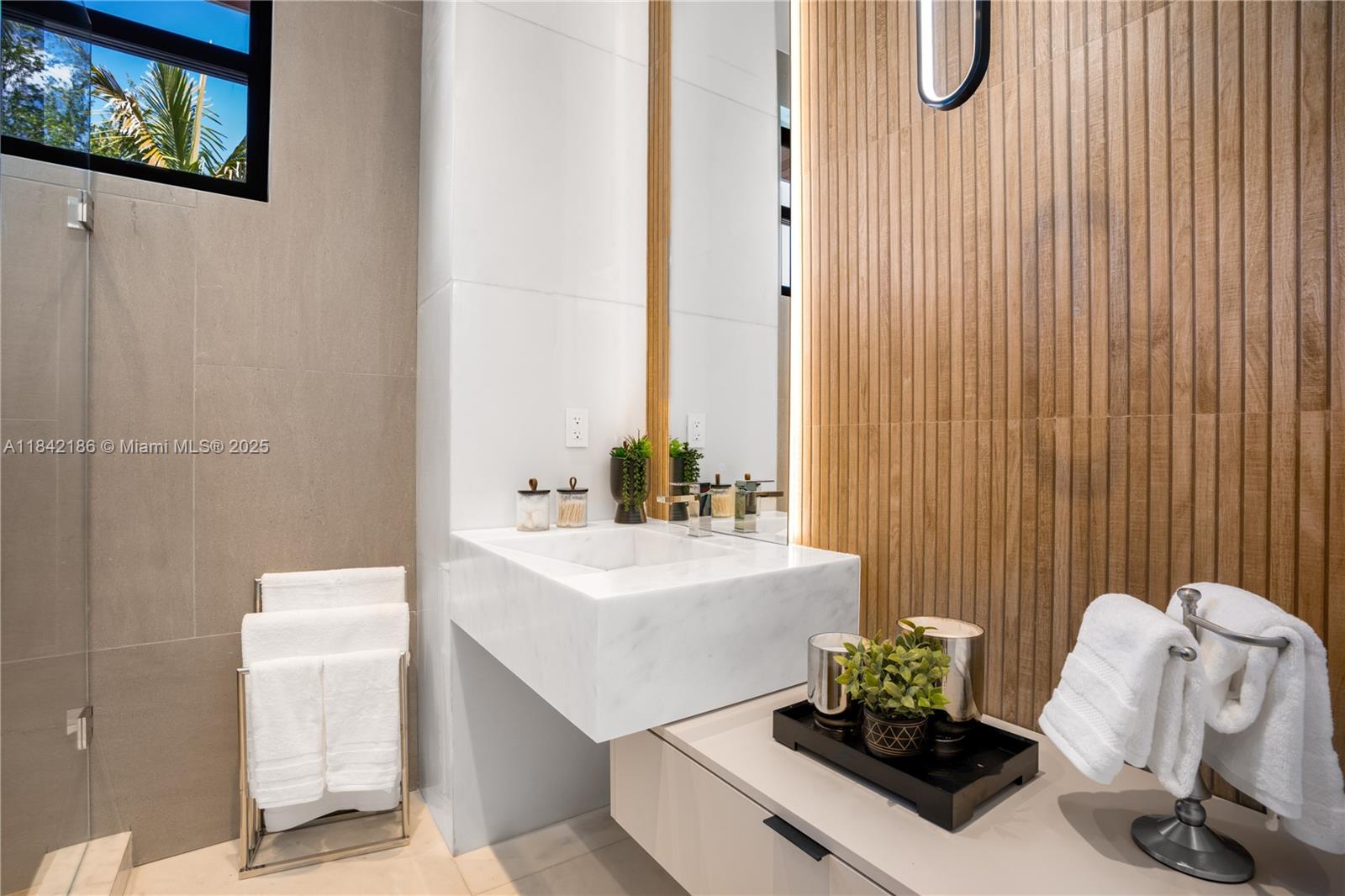 BAY POINT - Residential