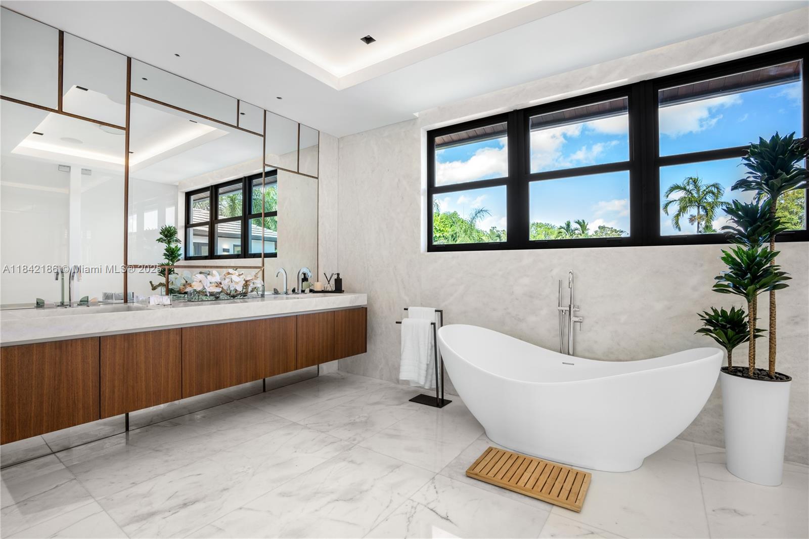 BAY POINT - Residential