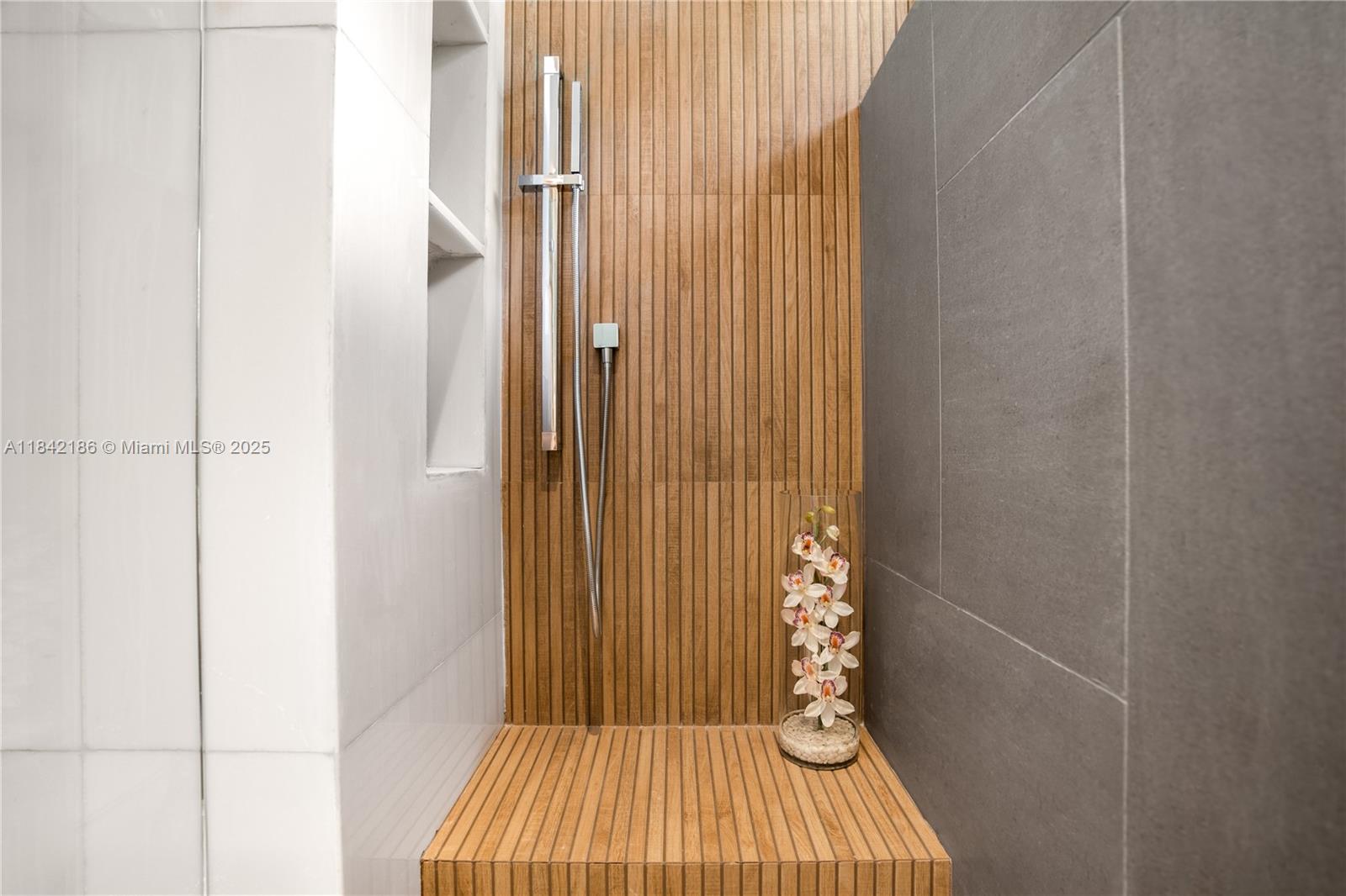 BAY POINT - Residential