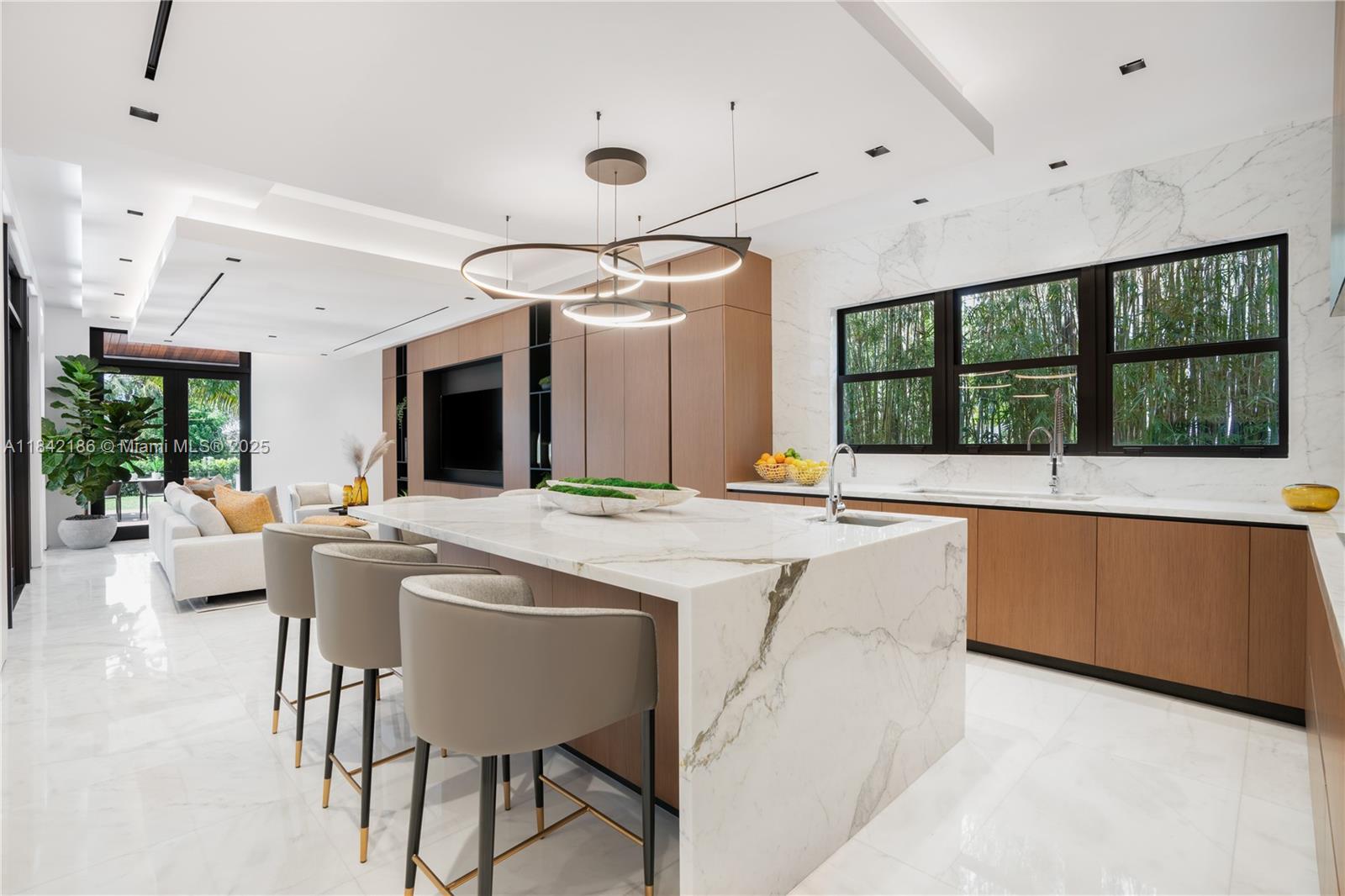 BAY POINT - Residential