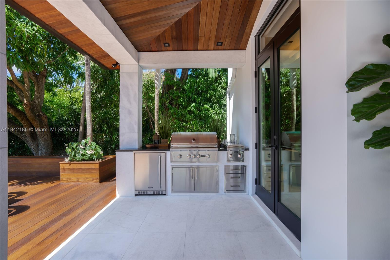 BAY POINT - Residential