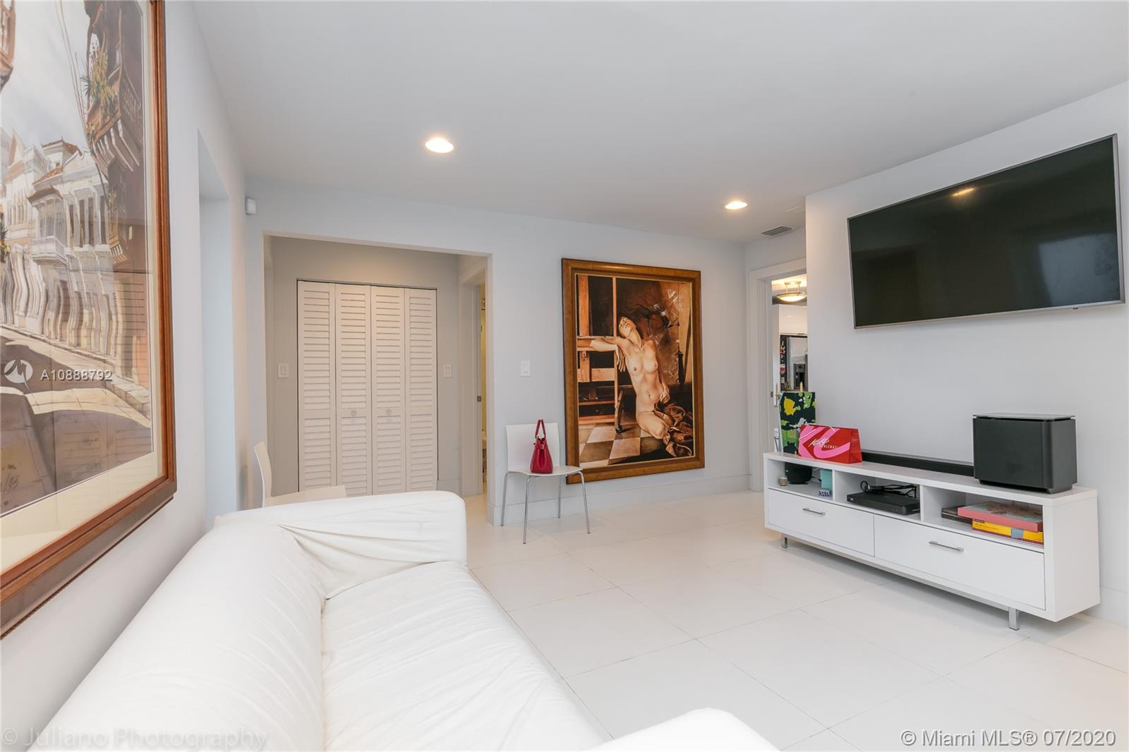 DI LIDO ISLAND - Residential