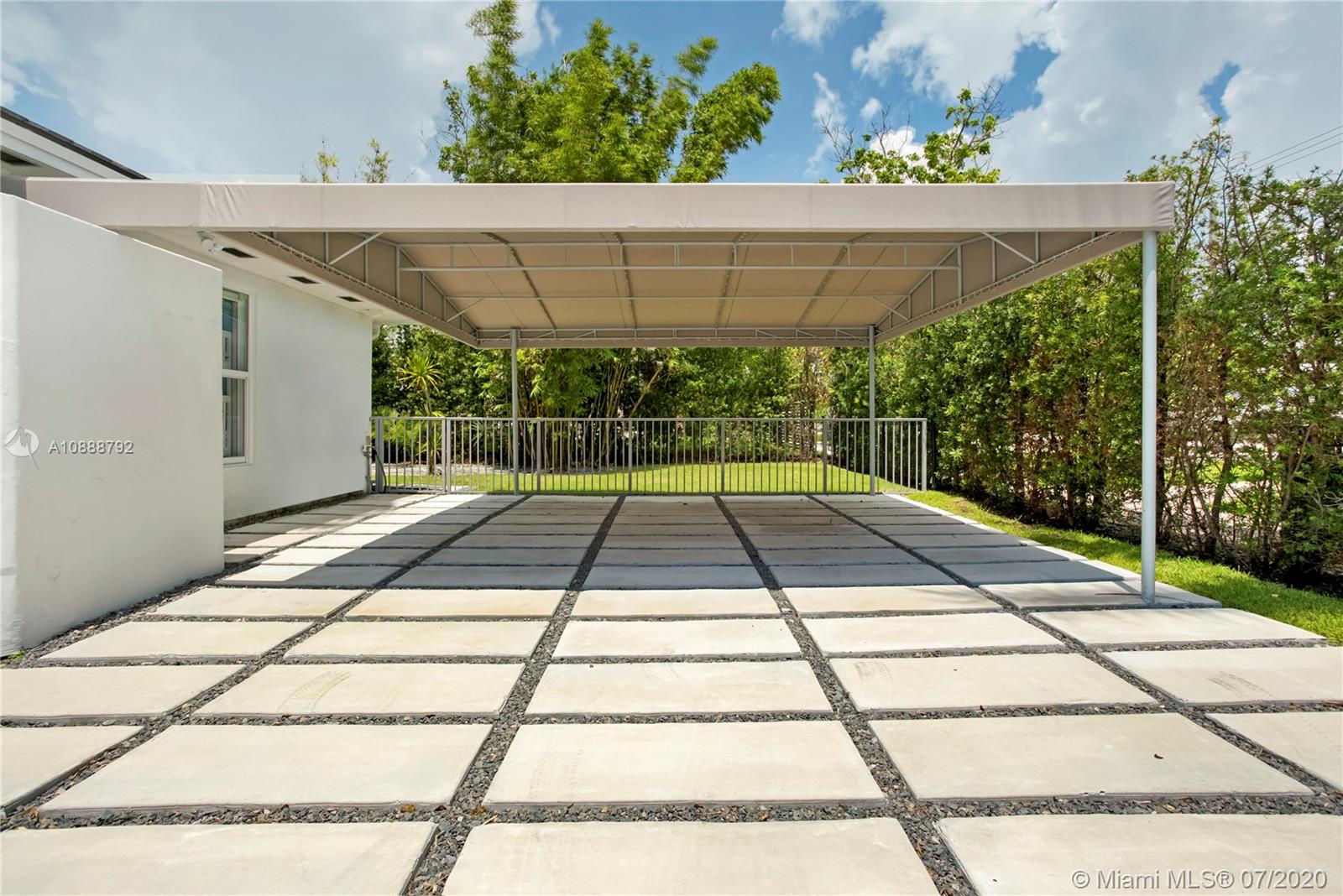 DI LIDO ISLAND - Residential