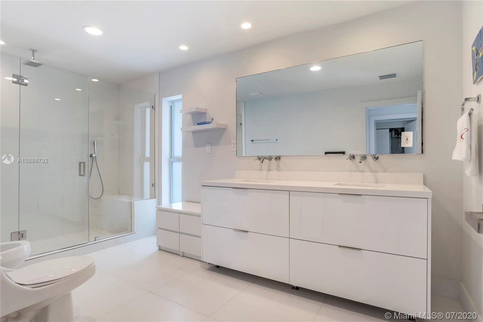 DI LIDO ISLAND - Residential