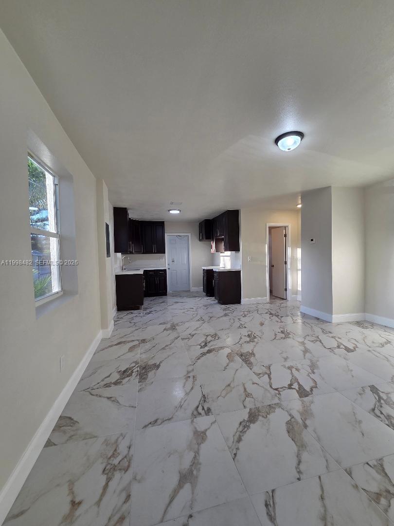 BUENA VISTA HEIGHTS EXTEN - Residential Lease