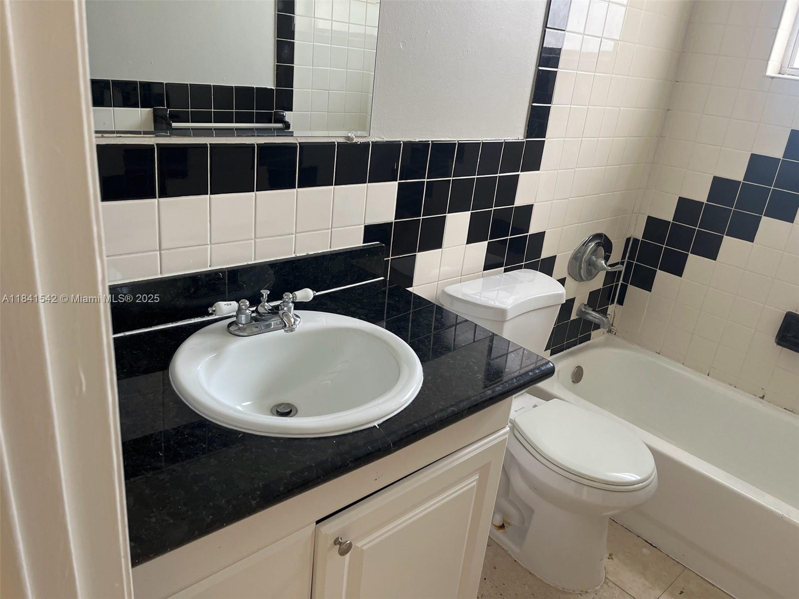 FLEETWOOD MANOR - Residential