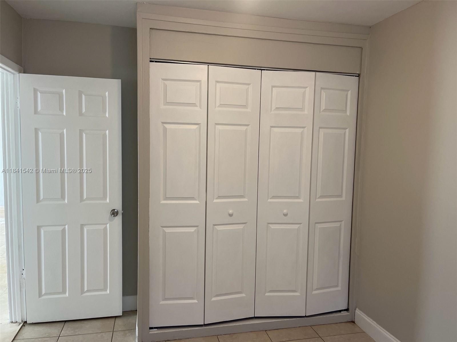 FLEETWOOD MANOR - Residential