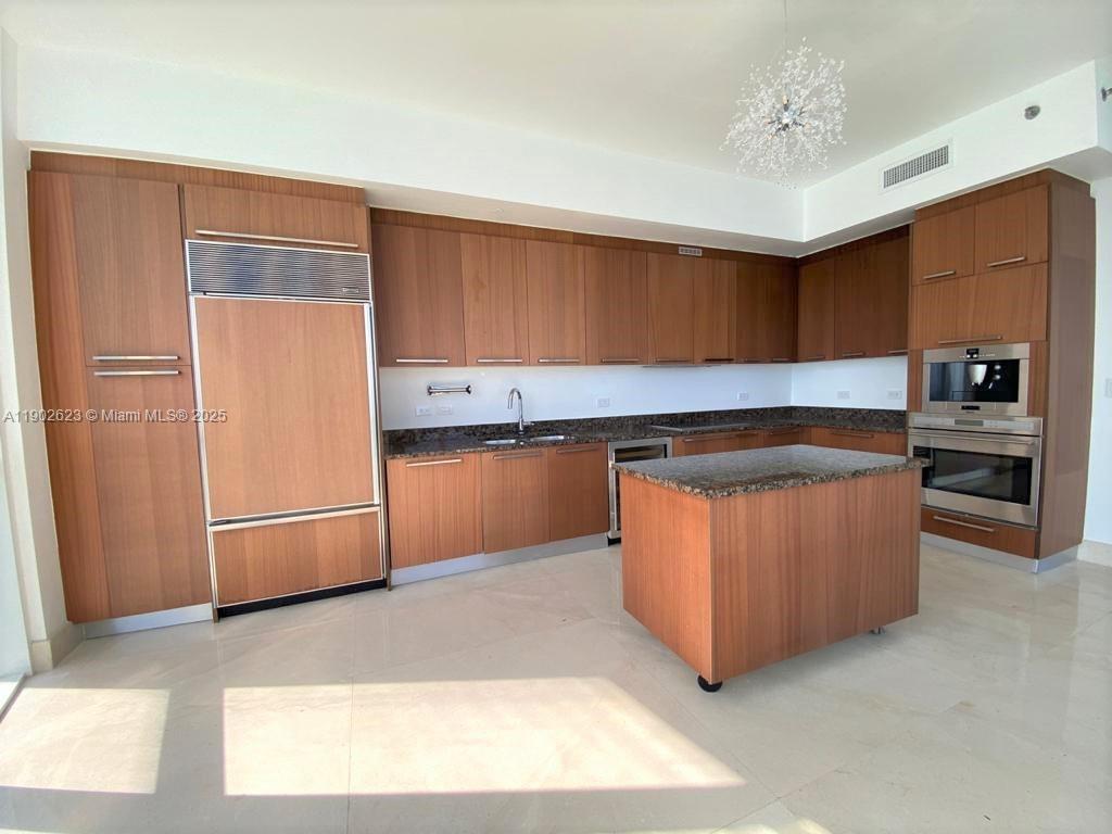 TDR TOWER I CONDO - Residential Lease