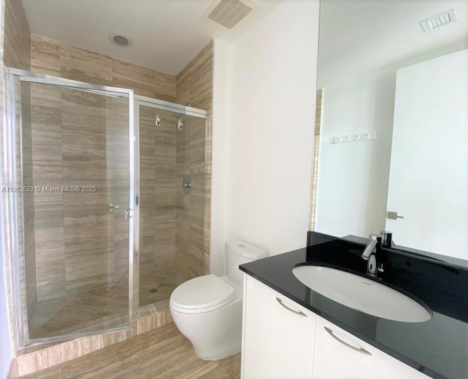 TDR TOWER I CONDO - Residential Lease