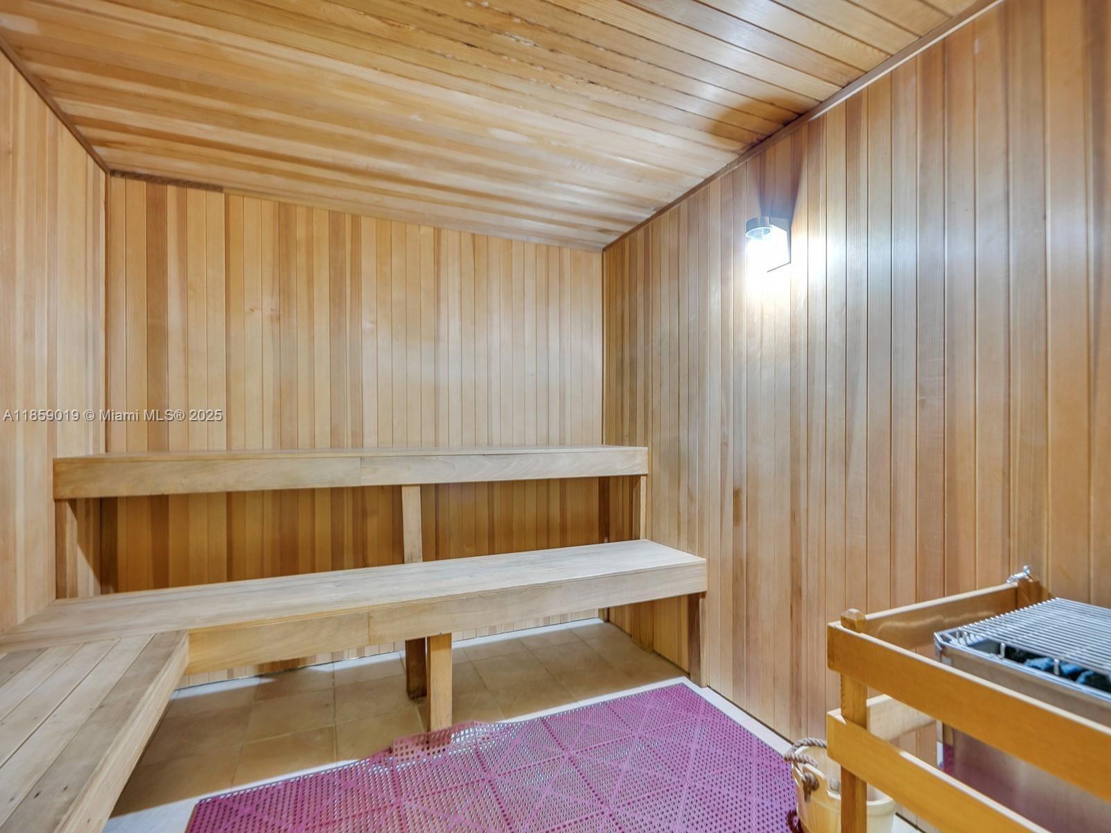 TERRAZAS RIVERPARK VILLAG - Residential