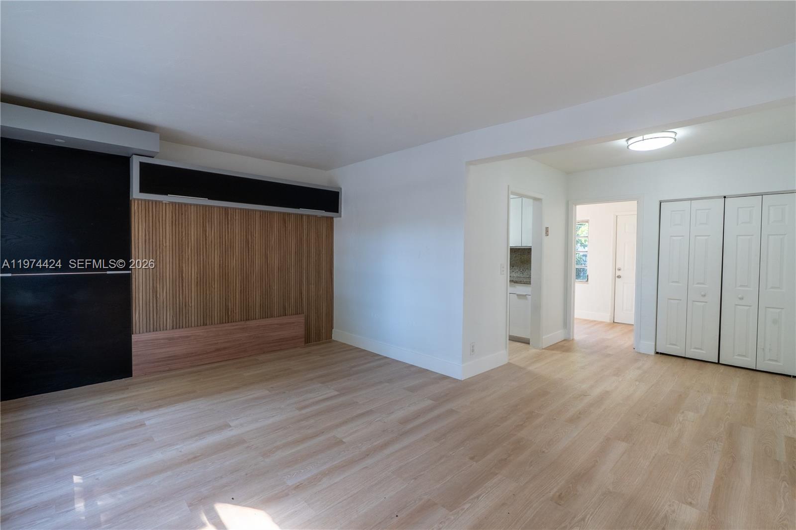 ENGLEWOOD - Residential Lease