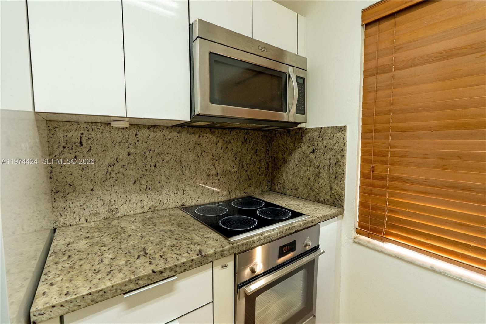 ENGLEWOOD - Residential Lease