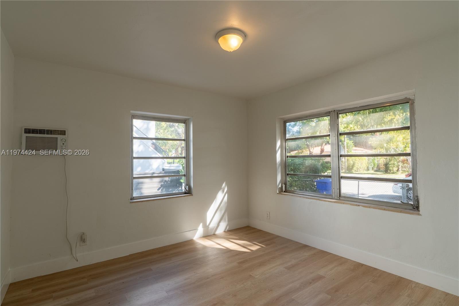 ENGLEWOOD - Residential Lease