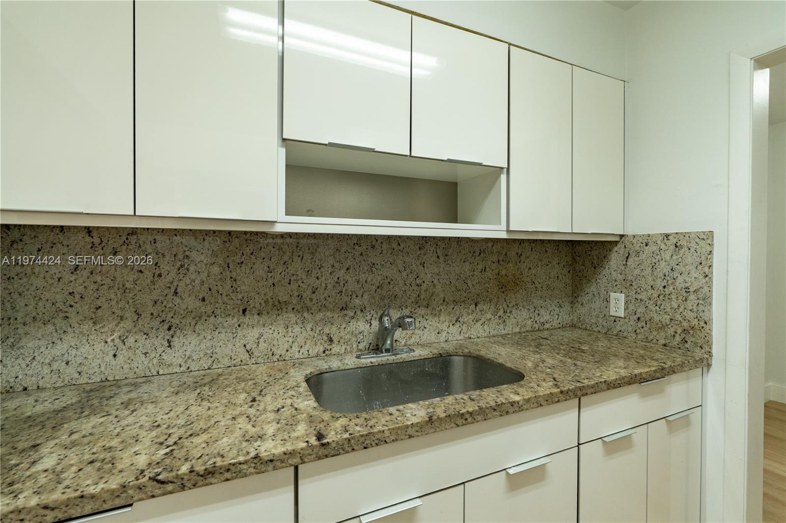 ENGLEWOOD - Residential Lease