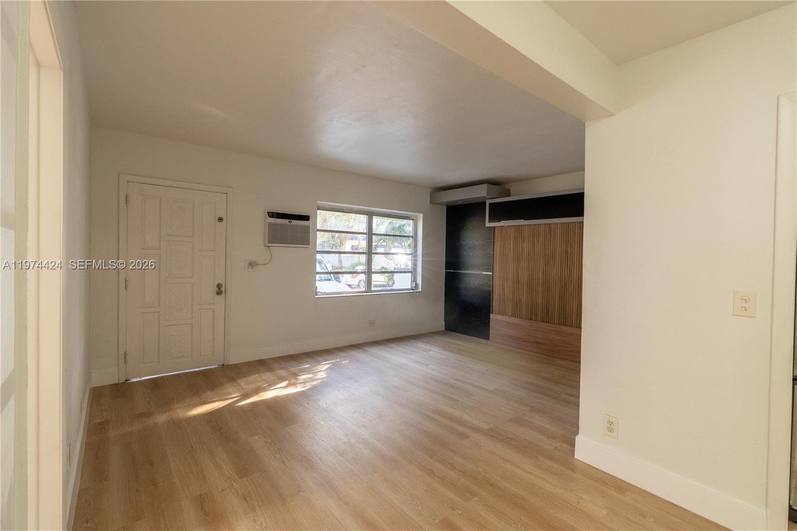 ENGLEWOOD - Residential Lease