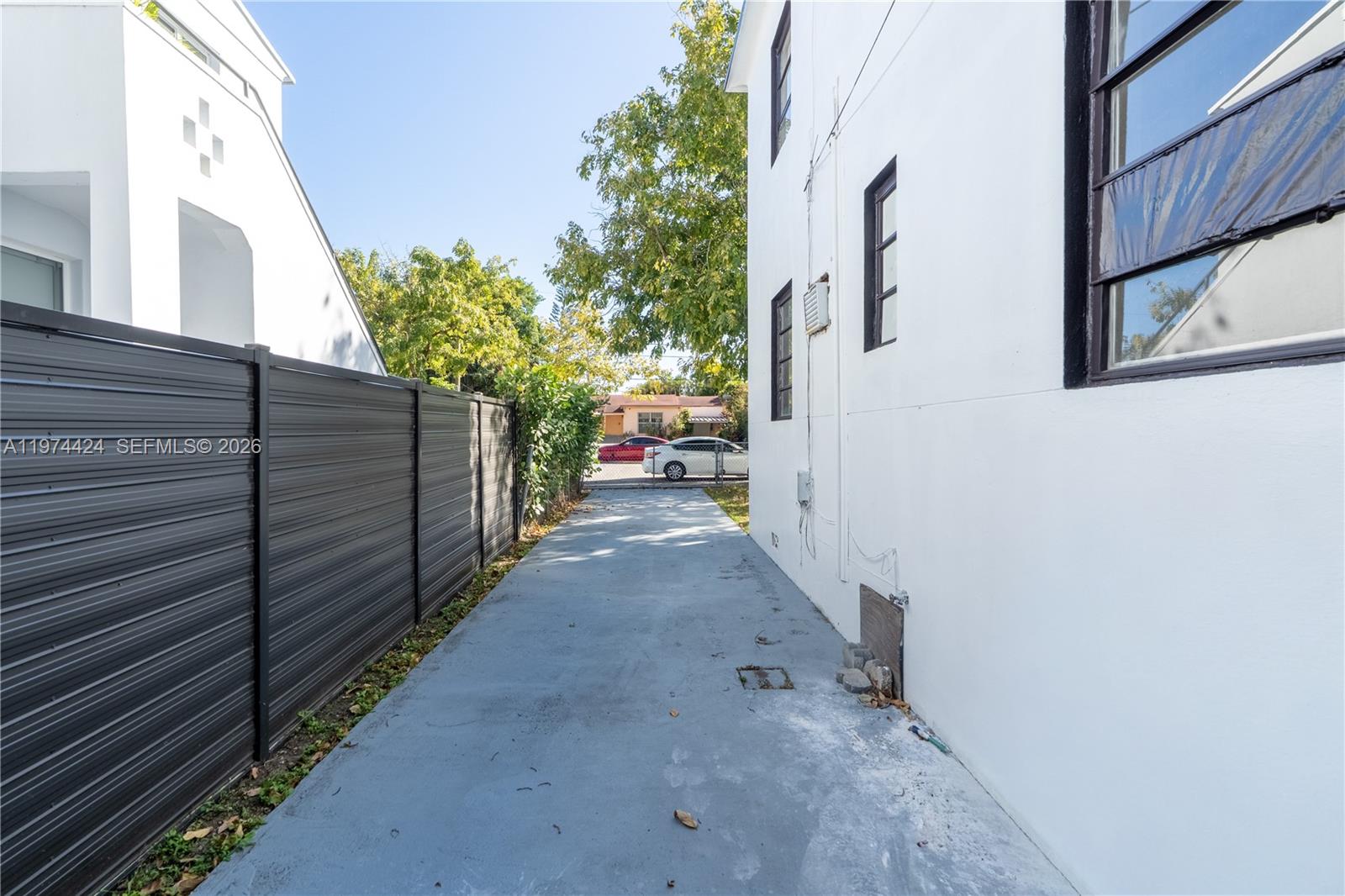 ENGLEWOOD - Residential Lease