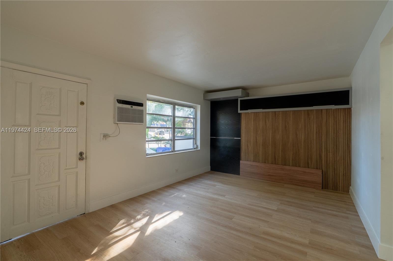 ENGLEWOOD - Residential Lease