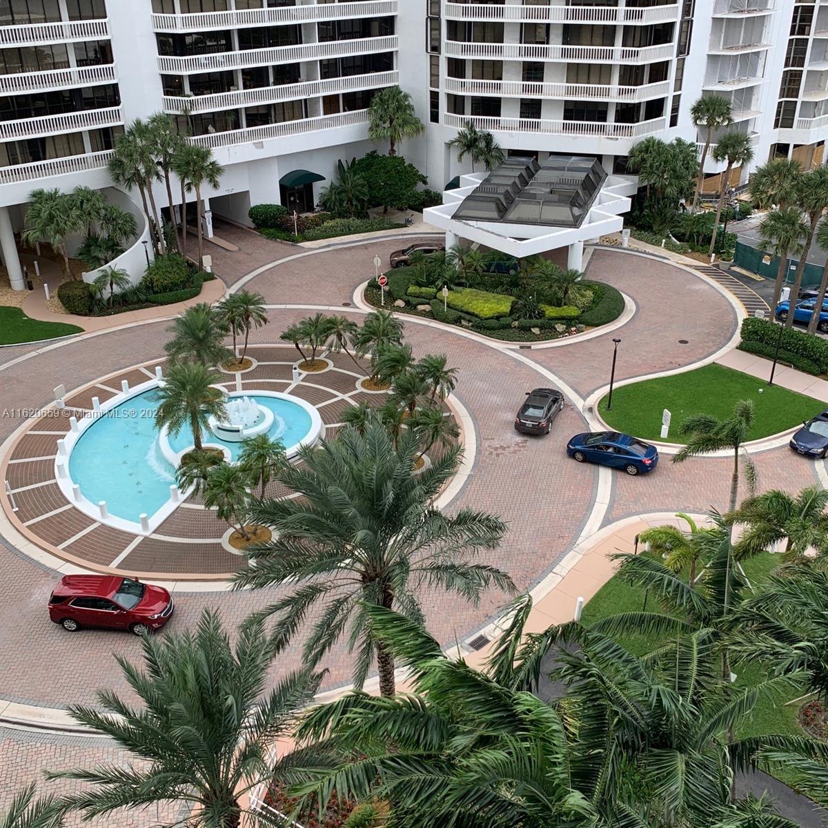 HAMPTONS SOUTH CONDO - Residential Lease