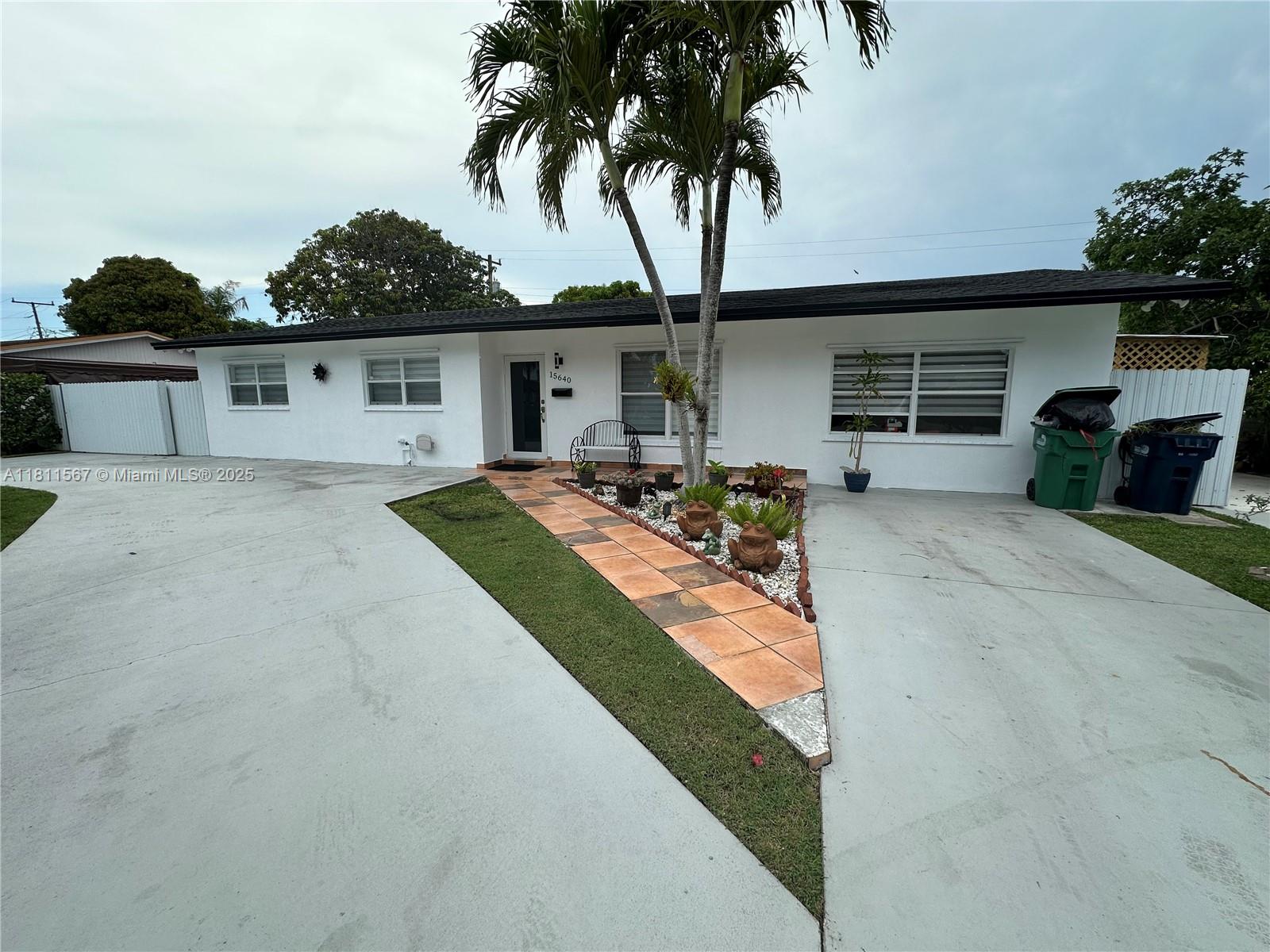 15640 SW 102nd Pl 15640
