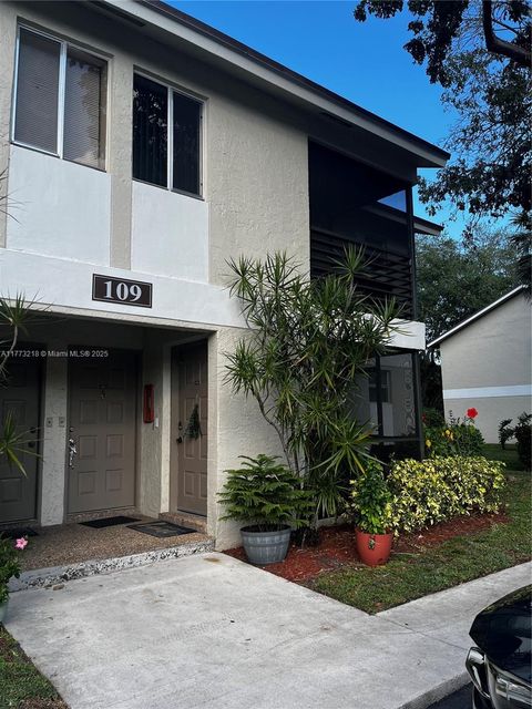 109 Gardens Dr 204 Pompano Beach FL 33069