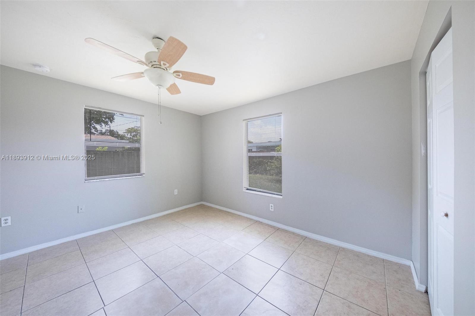 MIRAMAR SEC 5 - Residential
