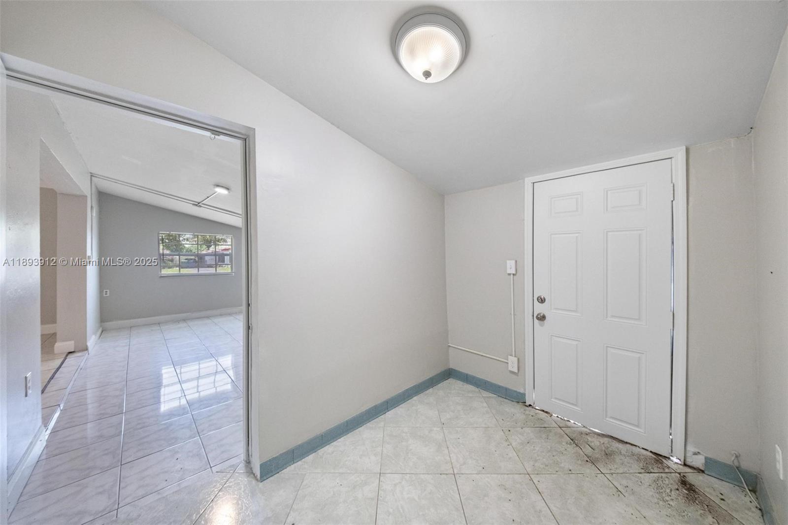 MIRAMAR SEC 5 - Residential