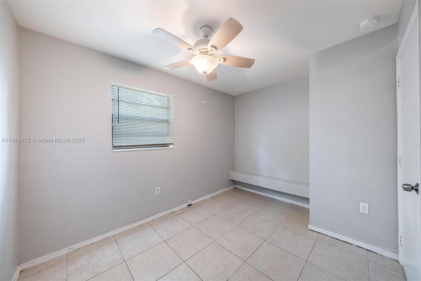 MIRAMAR SEC 5 - Residential