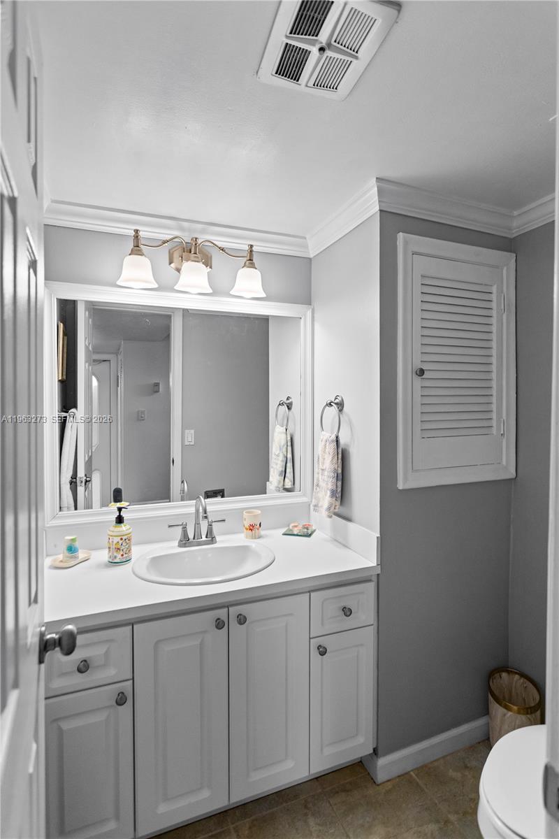 HOLLYBROOK GOLF AND - Residential