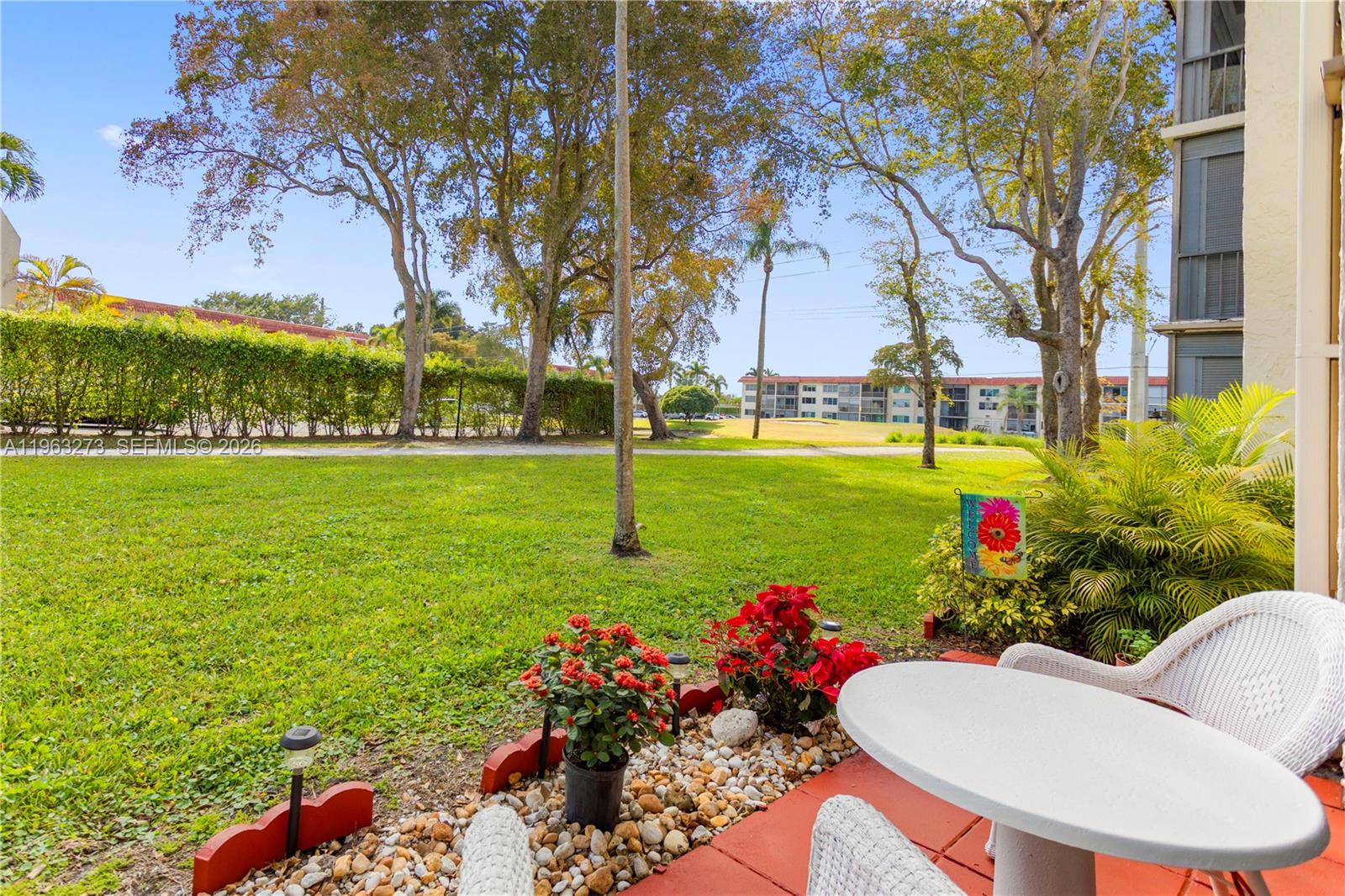 HOLLYBROOK GOLF AND - Residential