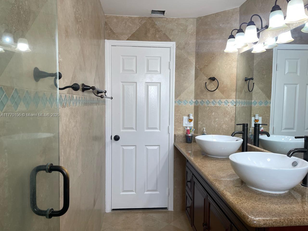 BISCAYNE POINT SOUTH - Residential