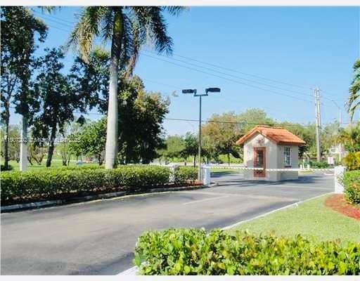 WINDMILL LAKES IV CONDO - Residential Lease