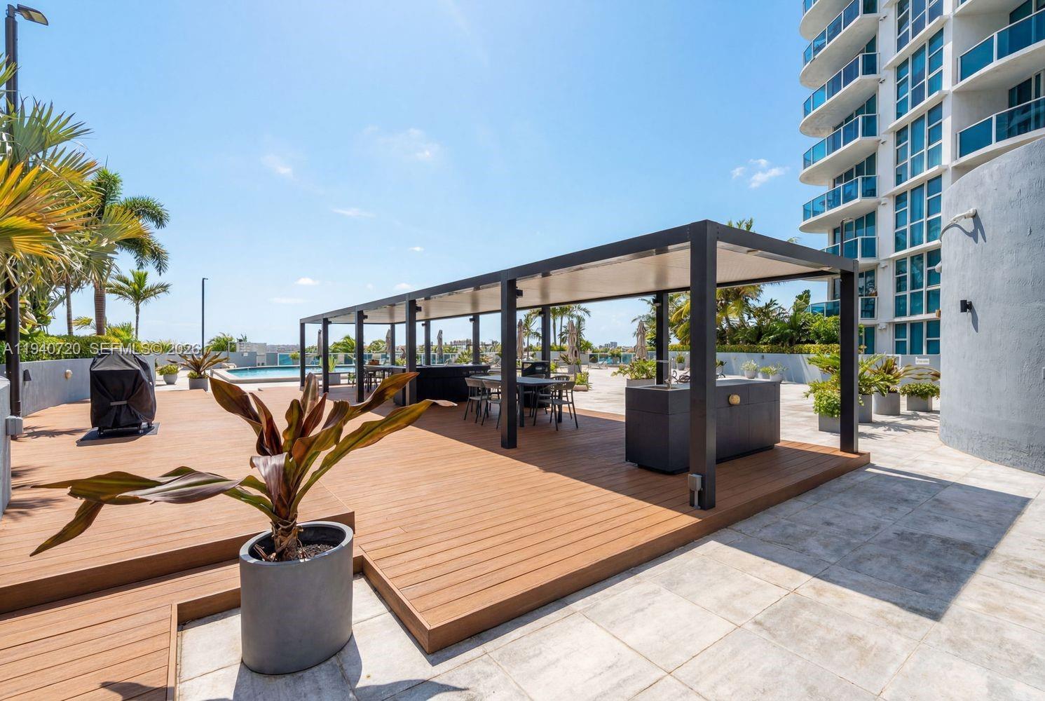 THE BRIDGEWATER CONDO - Residential