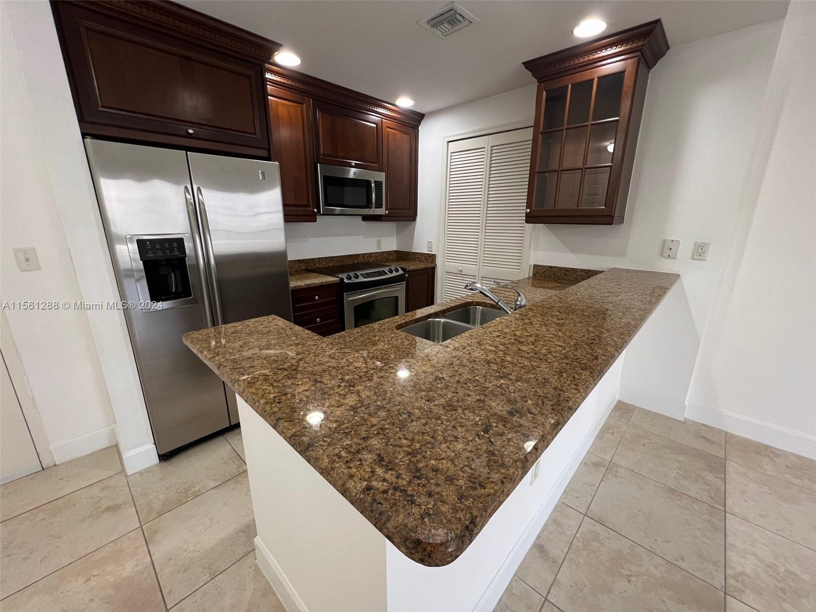 ANDALUSIA CONDO RESIDENCE - Residential