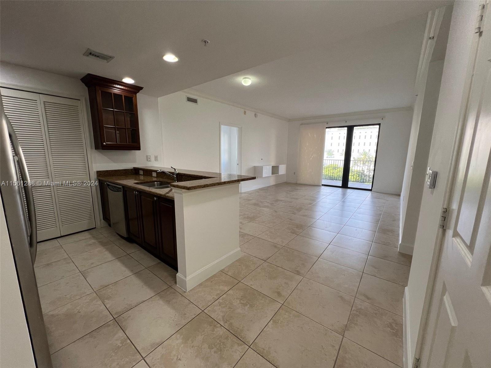 ANDALUSIA CONDO RESIDENCE - Residential