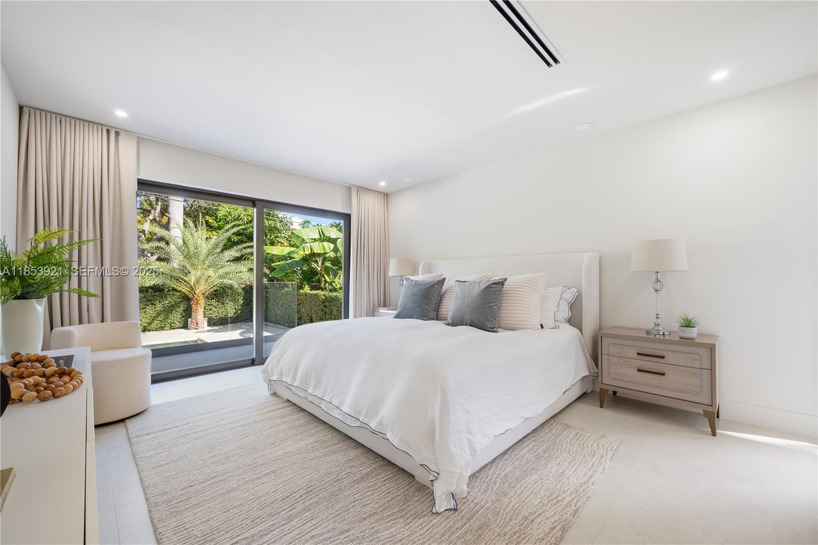 WASHINGTON PLACE - Residential