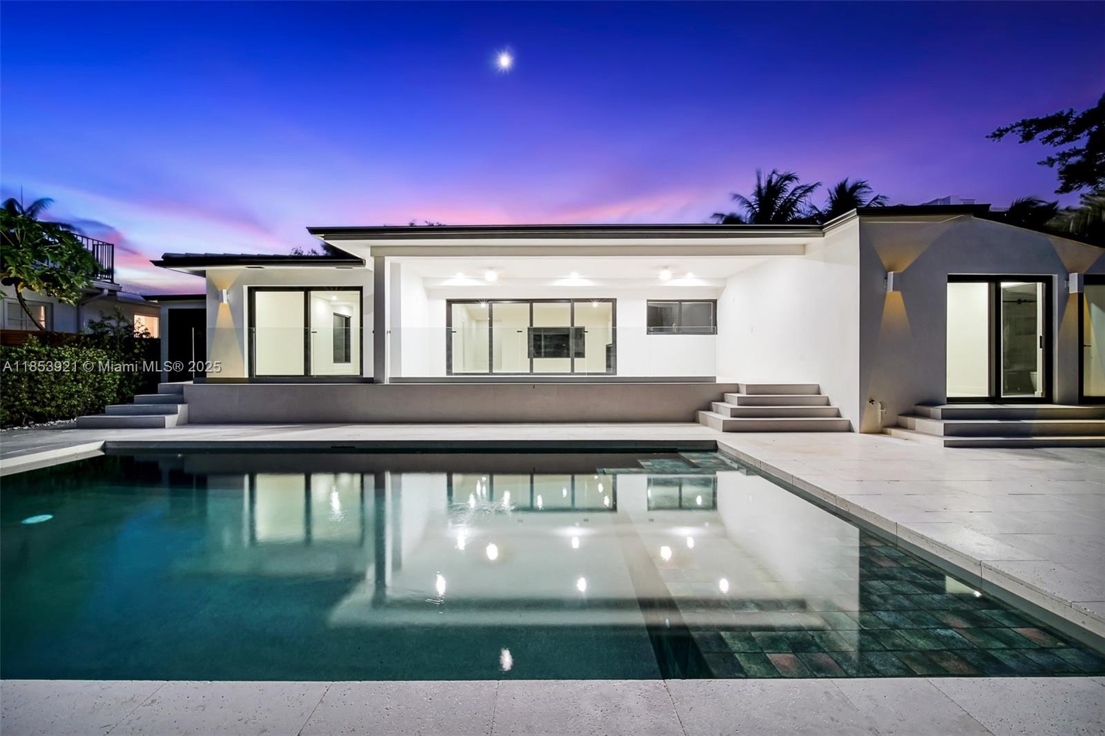 WASHINGTON PLACE - Residential