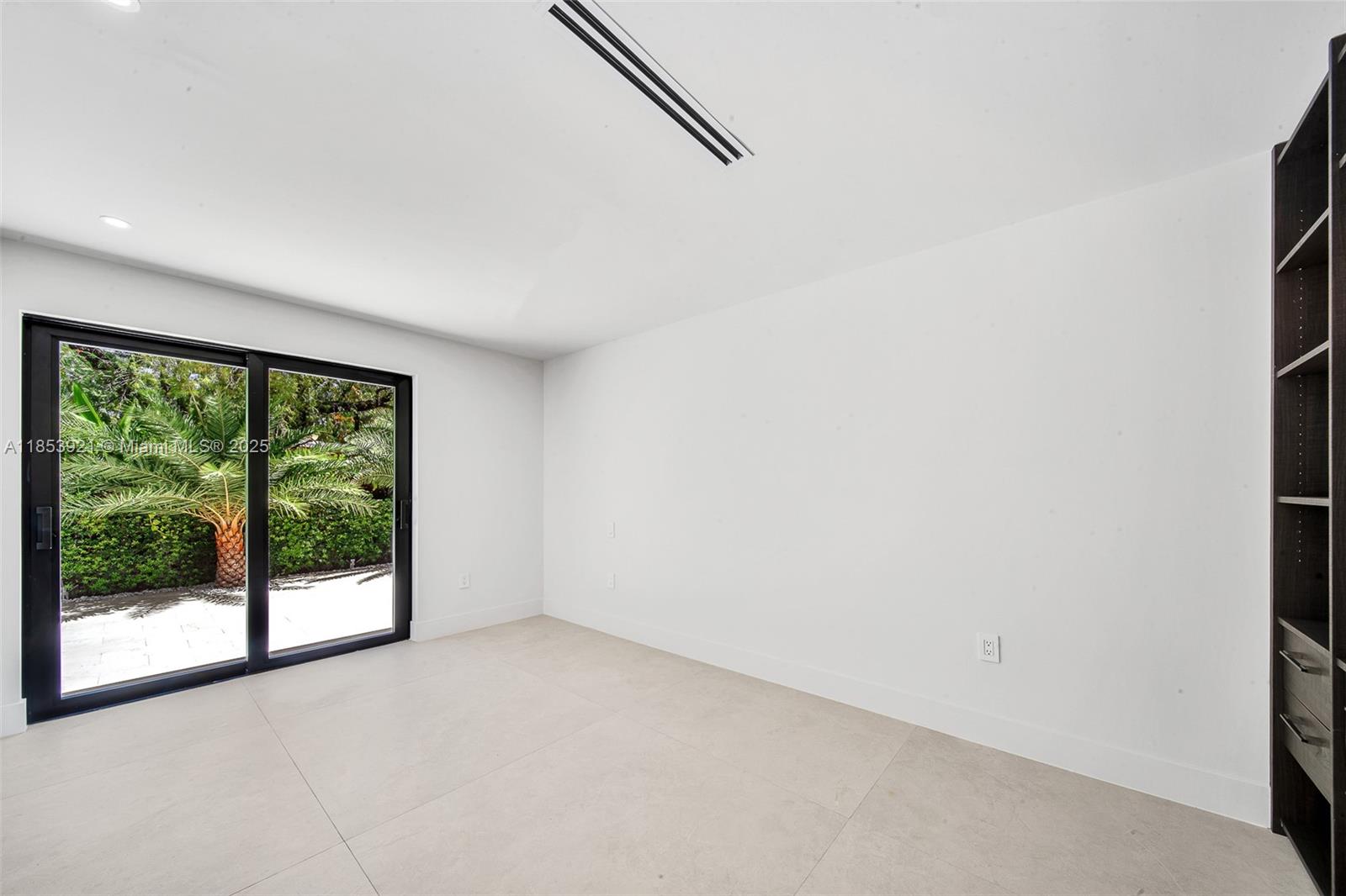 WASHINGTON PLACE - Residential