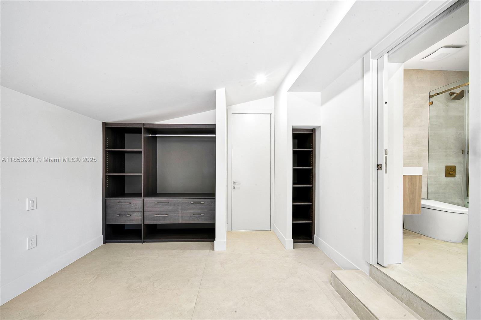 WASHINGTON PLACE - Residential