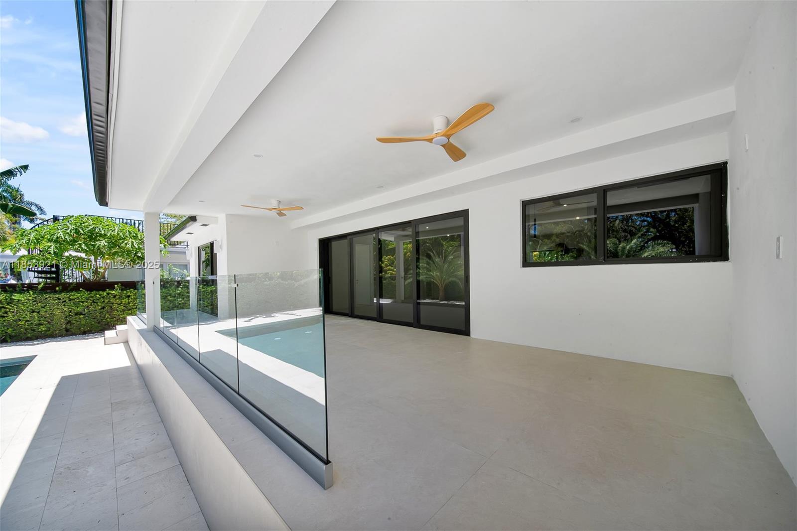 WASHINGTON PLACE - Residential