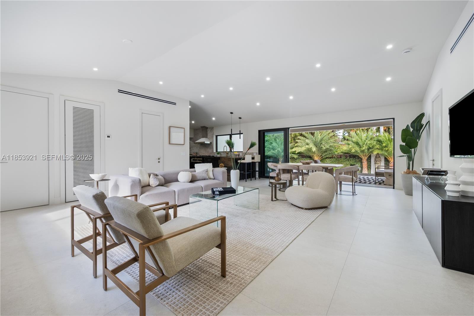 WASHINGTON PLACE - Residential