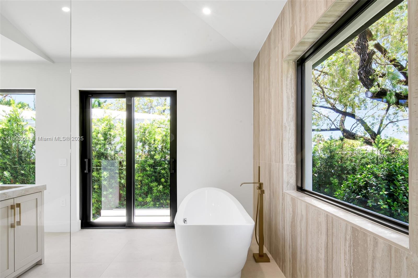 WASHINGTON PLACE - Residential