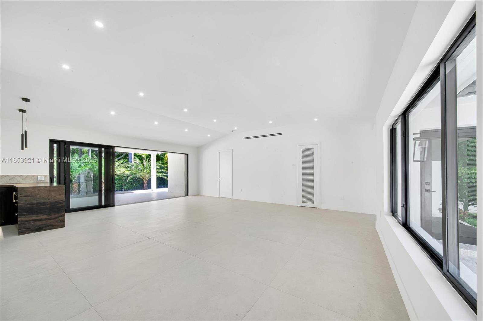 WASHINGTON PLACE - Residential