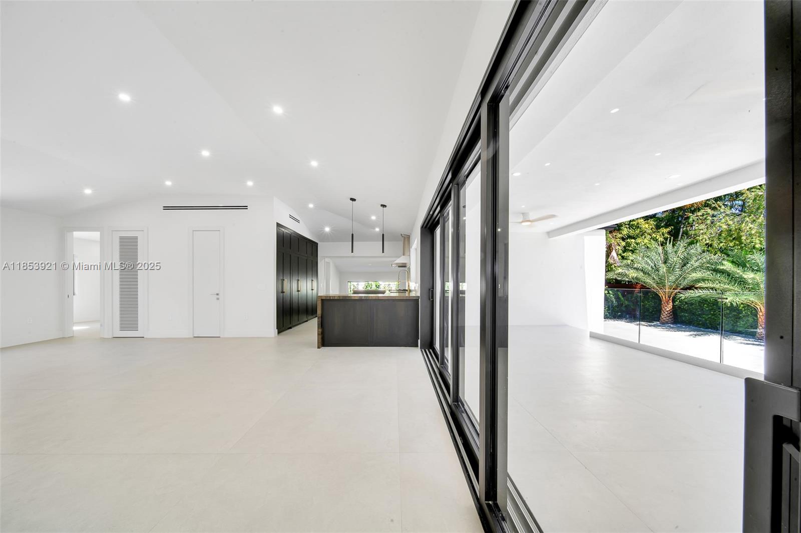 WASHINGTON PLACE - Residential