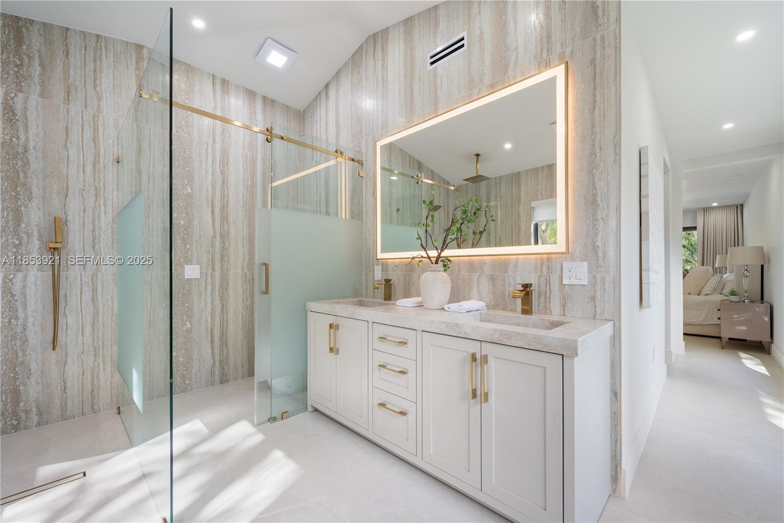 WASHINGTON PLACE - Residential