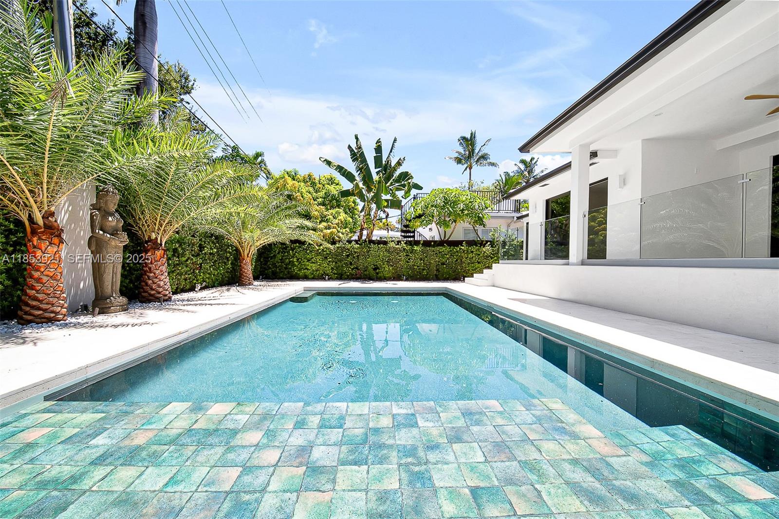 WASHINGTON PLACE - Residential